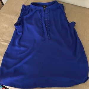 Worthington v-neck or button neck deep blue short sleeved blouse, sz M.